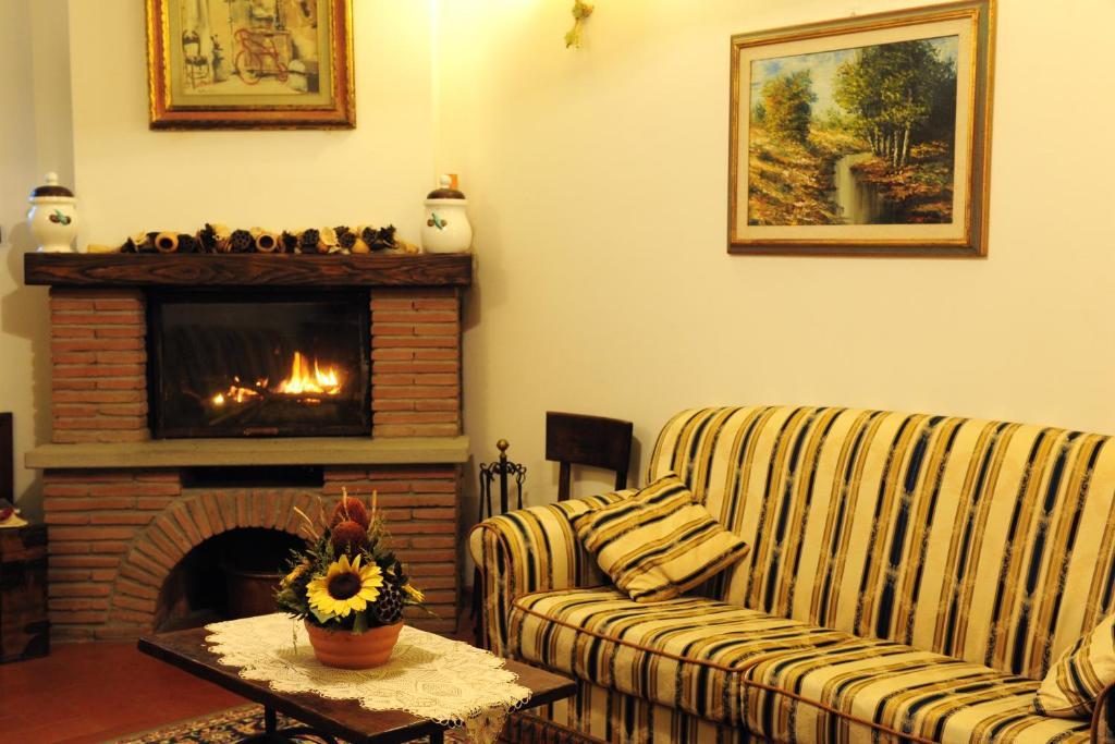 Agriturismo Il Sasso Anghiari Bilik gambar